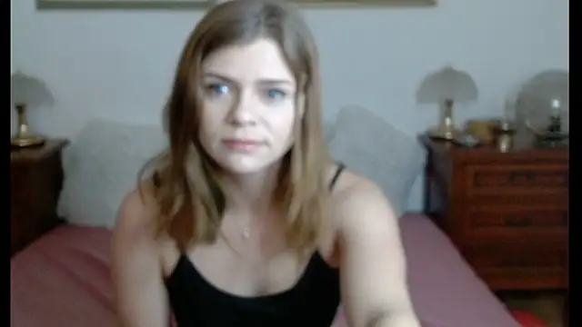 Snapshot of HaleyReedme chatting on 03.12.25 HaleyReedme online show from 03.12.25