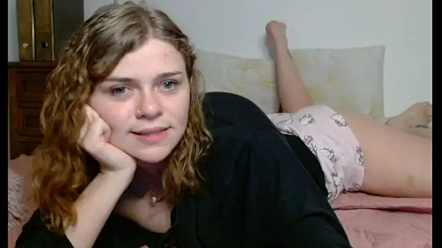 Snapshot of HaleyReedme chatting on 03.12.25 HaleyReedme online show from 03.12.25