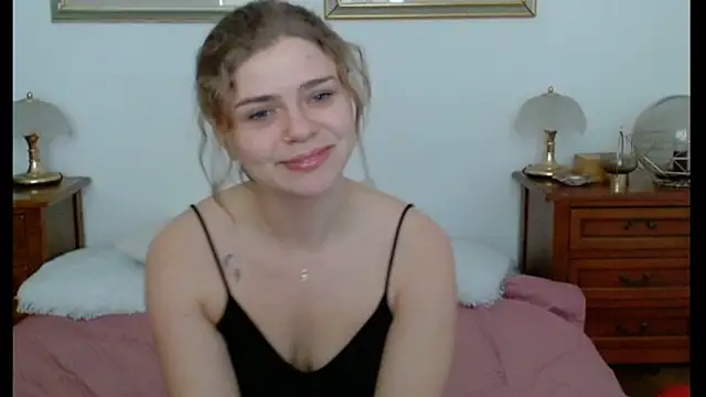Snapshot of HaleyReedme chatting on 03.13.25 HaleyReedme online show from 03.13.25