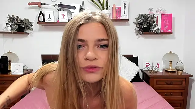 Snapshot of HaleyReedme chatting on 09.09.25 HaleyReedme online show from 09.09.25