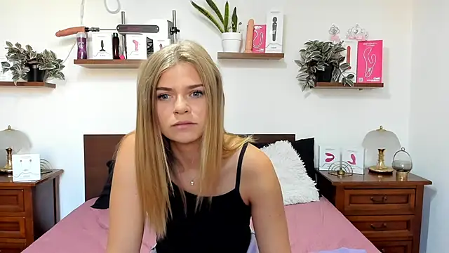 Snapshot of HaleyReedme chatting on 09.11.25 HaleyReedme online show from 09.11.25