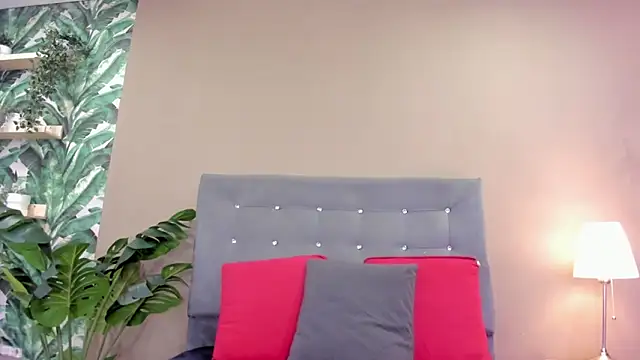 BetsyBennet  online show from 04.01.26