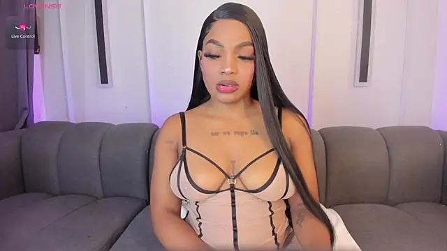 Snapshot of karol_white_ chatting on 01.09.26 karol white online show from 01.09.26