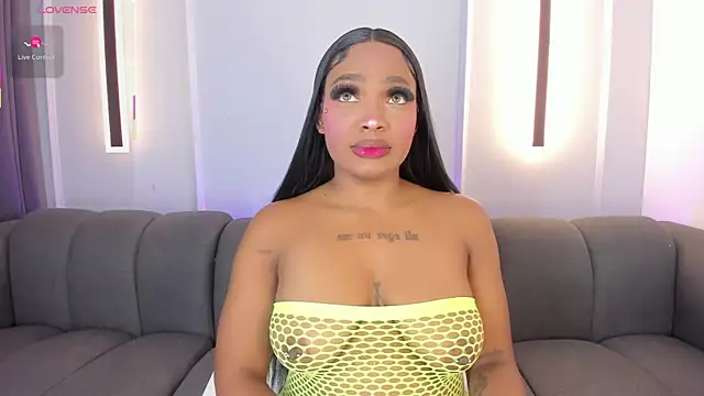 Snapshot of karol_white_ chatting on 01.13.26 karol white online show from 01.13.26