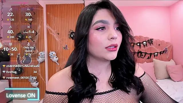 eva sainnt online show from 10.13.25