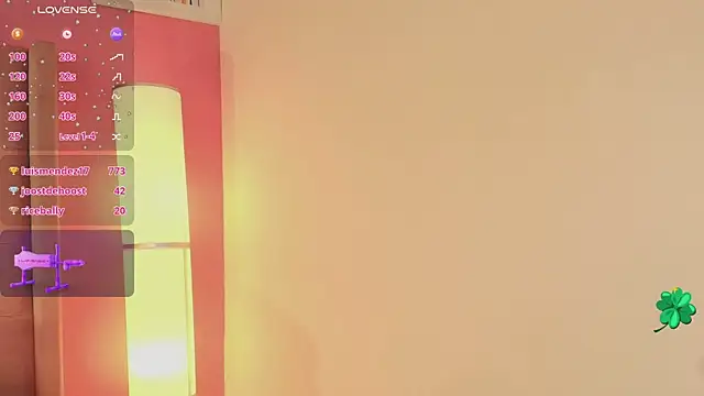 Snapshot of Kloe_raizee chatting on 03.18.25 Kloe raizee online show from 03.18.25