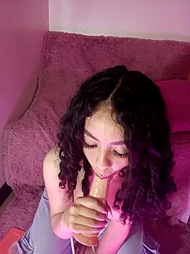 Snapshot of Tracy_KS chatting on 03.18.25 Tracy KS online show from 03.18.25