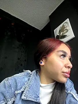 Snapshot of Tracy_KS chatting on 11.23.25 Tracy KS online show from 11.23.25