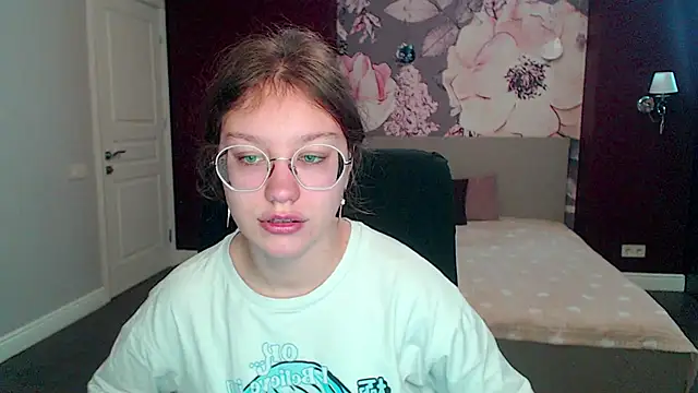 AngelinaLow online show from 03.19.25