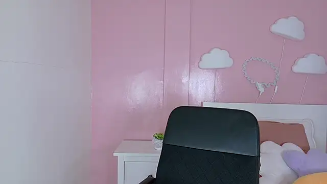 Snapshot of Kathe_sweetness chatting on 10.02.25 Kathe sweetness online show from 10.02.25