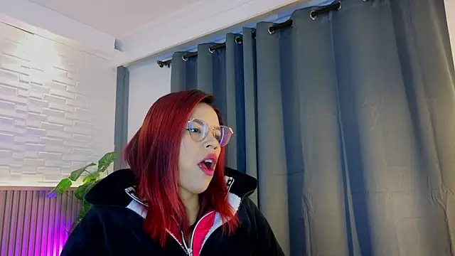 TiffanyWalk online show from 10.15.25