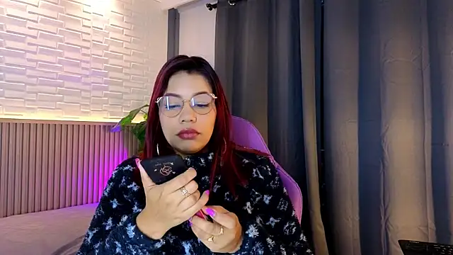 TiffanyWalk online show from 10.22.25