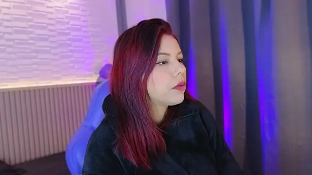 TiffanyWalk online show from 12.17.25