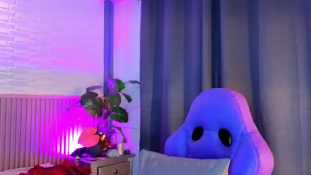 TiffanyWalk online show from 01.07.26