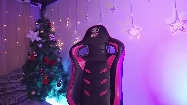 Madison Mayer online show from 11.25.25