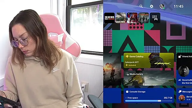 Snapshot of SpaceCowWhore chatting on 10.14.25 SpaceCowWhore online show from 10.14.25