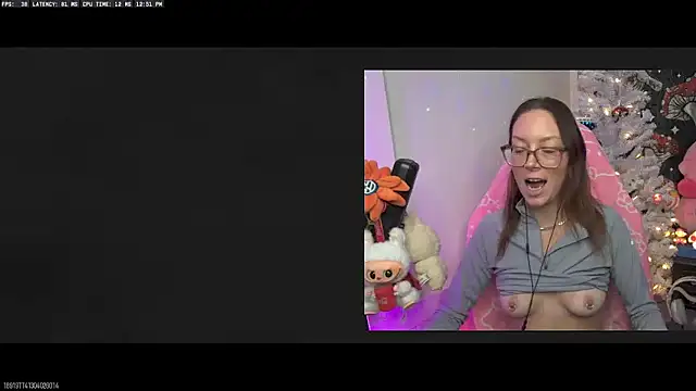 Snapshot of SpaceCowWhore chatting on 12.17.25 SpaceCowWhore online show from 12.17.25