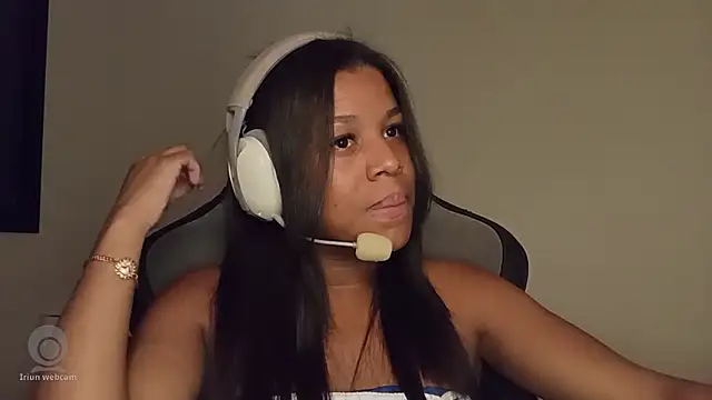 Snapshot of cammydebora chatting on 10.14.25 cammydebora online show from 10.14.25