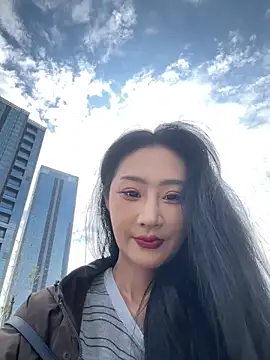 linger-23 online show from 10.24.25