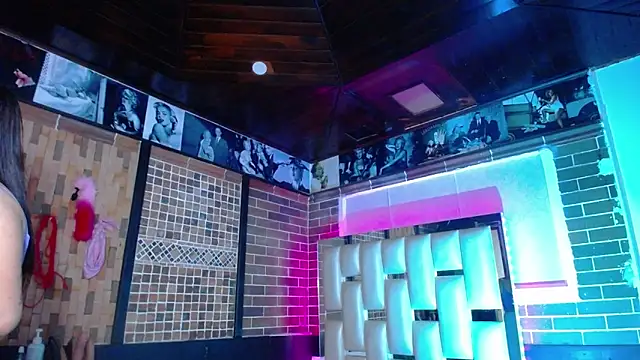 kriss sweetboobs10 online show from 04.05.26