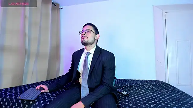 pleasurecompany3 online show from 03.18.25