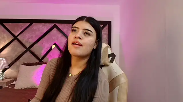 Candy Roose online show from 10.31.25