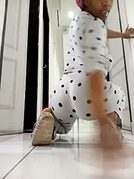 Hotytoty26 online show from 11.12.25