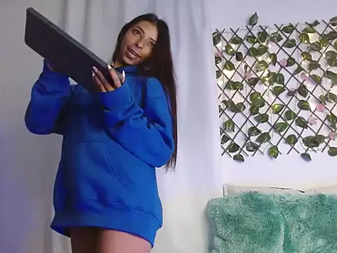 Snapshot of Jasmine_Tookens chatting on 03.22.25 Jasmine Tookens online show from 03.22.25