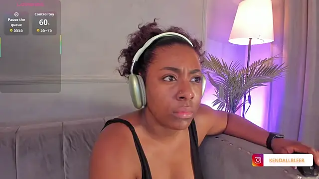 Kendallbleer online show from 09.24.25