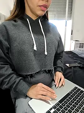 Alyssa 76 online show from 11.03.25