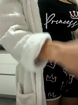 Snapshot of Alyssa_76 chatting on 03.12.26 Alyssa 76 online show from 03.12.26