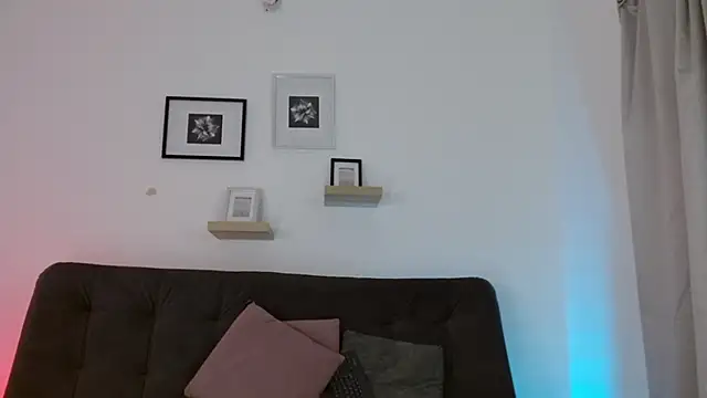 Snapshot of maxy_storm chatting on 03.17.25 maxy storm online show from 03.17.25