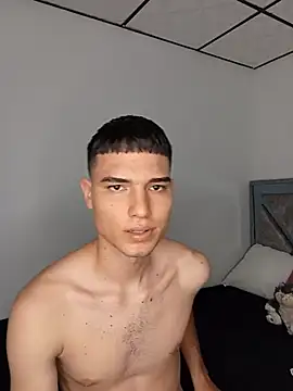 Snapshot of Saul_yei chatting on 11.03.25 Saul yei online show from 11.03.25