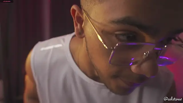 Snapshot of Colstorw_ chatting on 02.02.26 Colstorw online show from 02.02.26