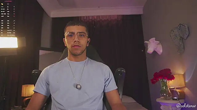 Snapshot of Colstorw_ chatting on 02.05.26 Colstorw online show from 02.05.26