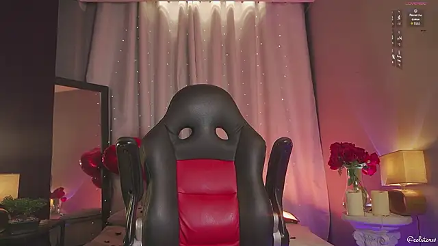 Snapshot of Colstorw_ chatting on 02.13.26 Colstorw online show from 02.13.26