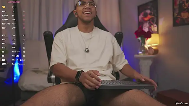 Snapshot of Colstorw_ chatting on 02.28.26 Colstorw online show from 02.28.26