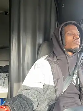 Sir-Tucker online show from 03.18.25