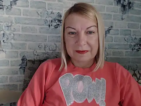 Lillia Ray online show from 10.18.25