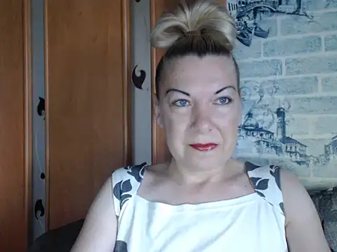 Snapshot of Lillia_Ray chatting on 06.19.26 Lillia Ray online show from 06.19.26