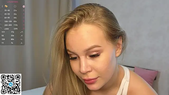 Snapshot of cassiemurr_ chatting on 03.21.25 cassiemurr online show from 03.21.25