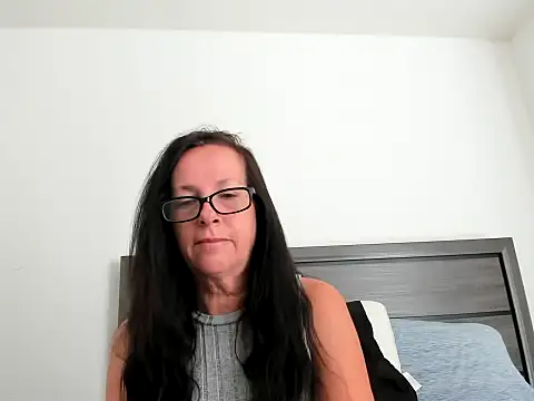 peachgoddess online show from 10.17.25