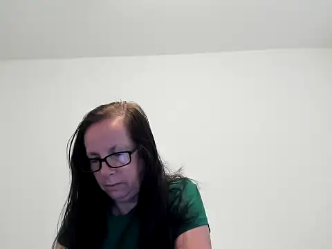 Snapshot of peachgoddess chatting on 03.18.26 peachgoddess online show from 03.18.26