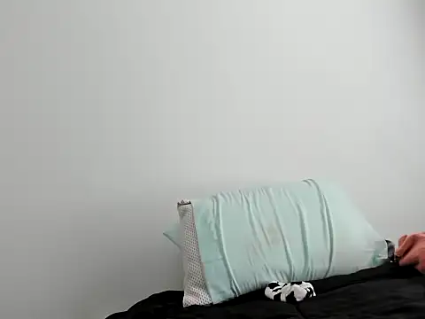 Snapshot of peachgoddess chatting on 04.10.26 peachgoddess online show from 04.10.26