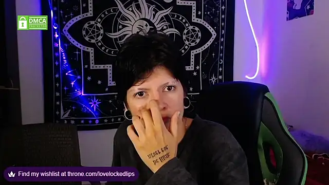 lovelockedlips online show from 10.05.25