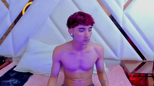 LauryAndNarem69 online show from 03.21.25