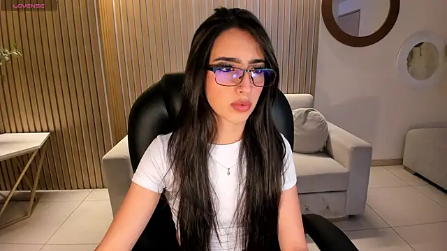 LarisaSmirnov online show from 10.23.25