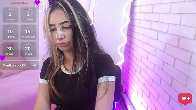 Malory tay1 online show from 10.02.25