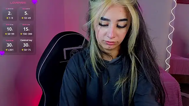 Malory tay1 online show from 10.29.25