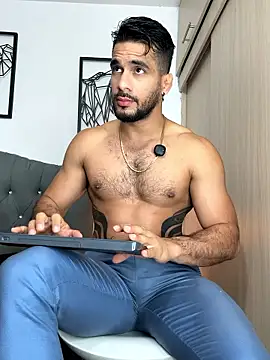 Maximiliano ford online show from 01.10.26